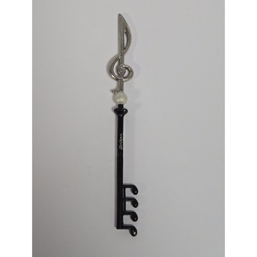 Locke & Key Skelton Crew Music Box Key Replica Legacy Edition Signed by Joe Hill